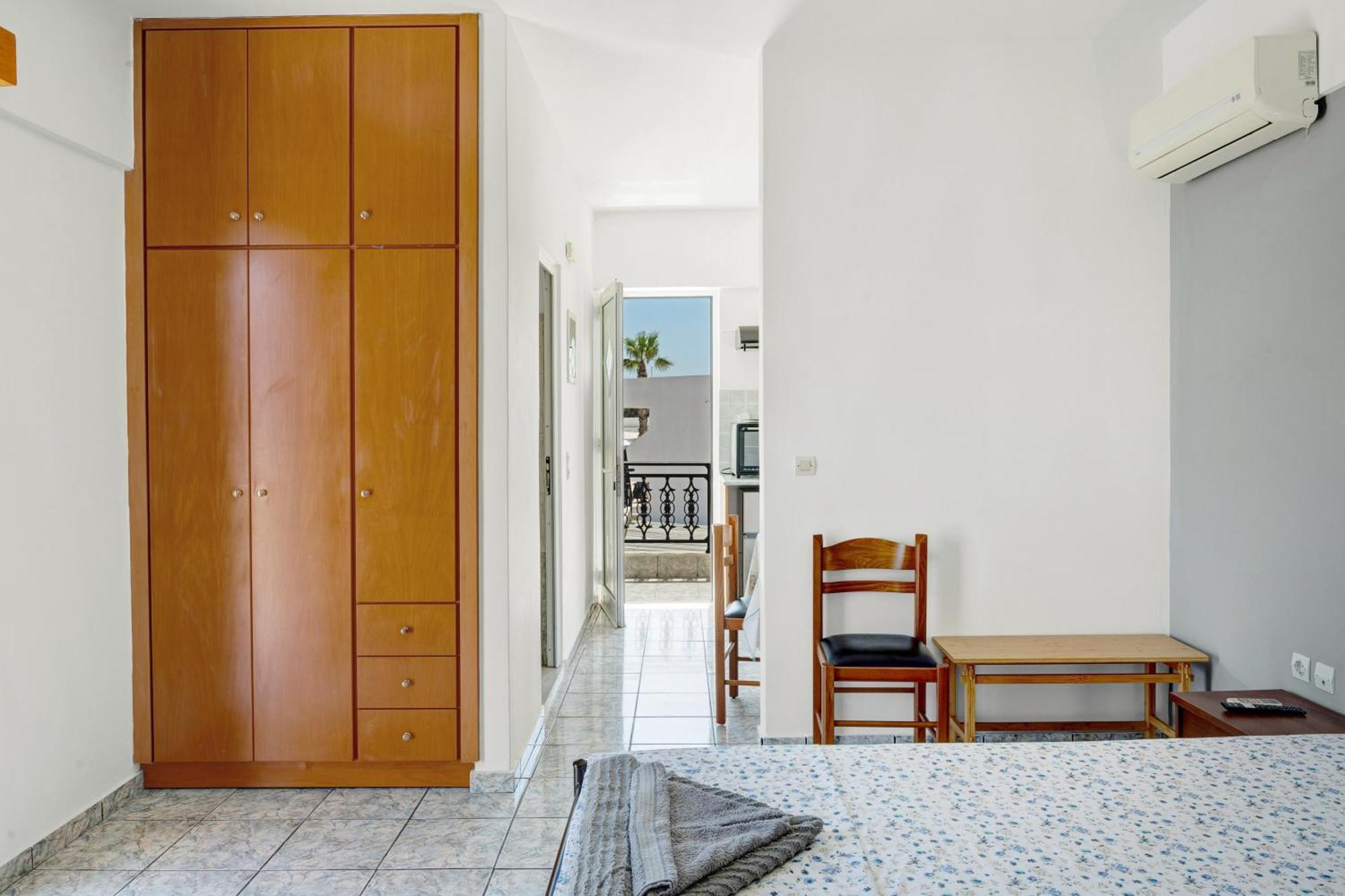 Athina Seaside Lägenhet Kardamena  Exteriör bild