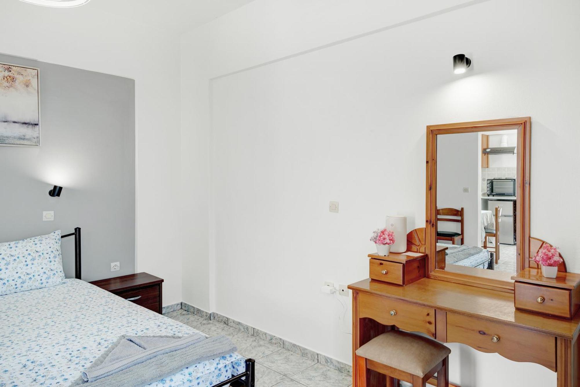 Athina Seaside Lägenhet Kardamena  Exteriör bild